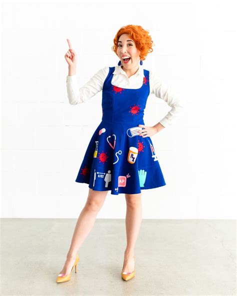 Freshly Fuji - How To Make Your Own Ms. Frizzle Costume