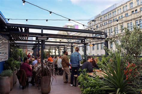 The 14 Best Rooftop Bars In Manchester | Skiddle