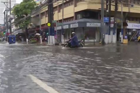 Ilang lugar sa Metro Manila binaha dahil sa mga pag-ulan | ABS-CBN News