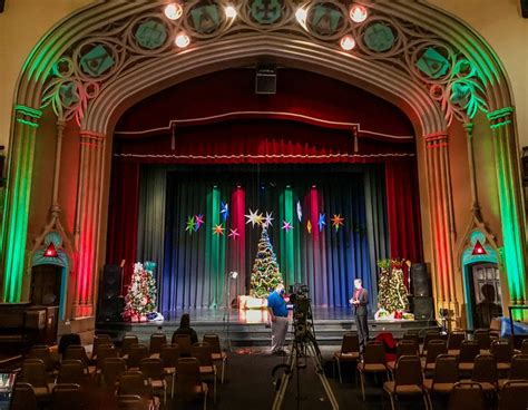 Quad City Arts Getting Ready for Reimagined Festival of Trees | Quad ...