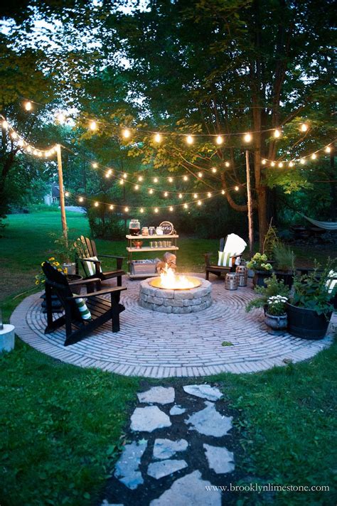 10 Stunning Ideas for Hanging Outdoor Christmas Lights That Will Wow ...