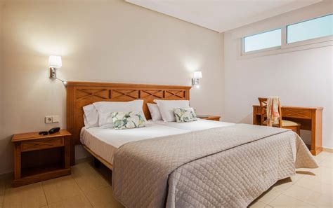 Rooms of Inturotel Sa Marina Aparthotel in Cala D'Or (Mallorca)