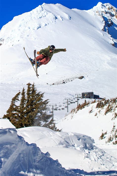 Mount Hood Meadows Skiing & Snowboarding Resort Guide | evo