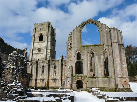 P1190720 Fountains Abbey, Winter | Fountains Abbey is a ruin… | Flickr