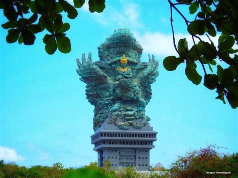 Garuda Statue