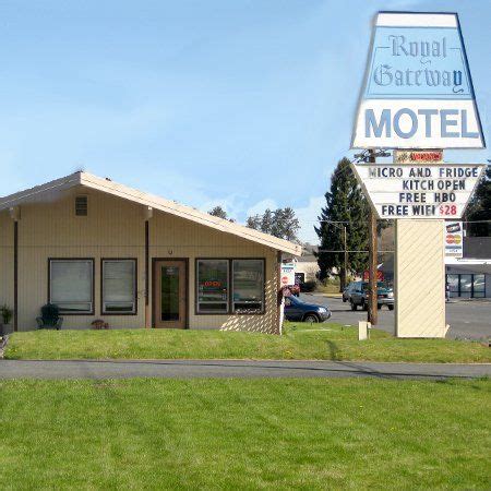 The Royal Gateway Motel in Bend, OR - A cheap motel in Bend. http://www ...