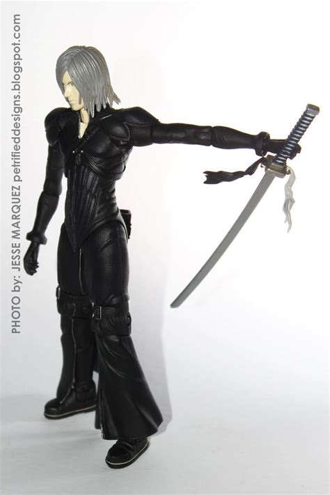 Randomly Random: [Toy Review] Kadaj FFVII AC Play Arts