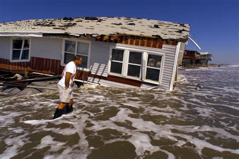 What are the deadliest hurricanes in the U. S.?