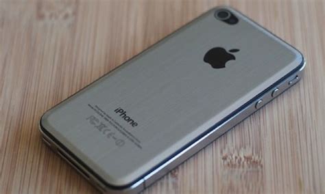 Sleek Metal Cover Replaces Glass iPhone 4 Backplate | WIRED