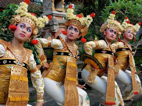 Welcome Dance from Bali