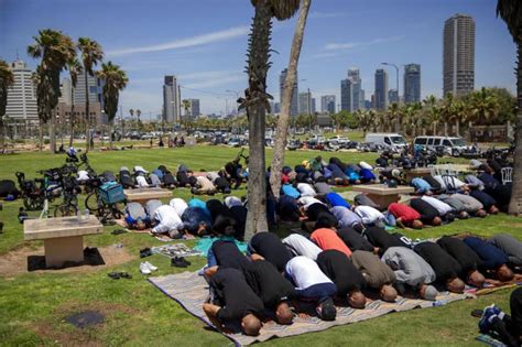 Muslim di Israel Gagal Selamatkan Pemakaman Muslim Tel Aviv | Republika ...