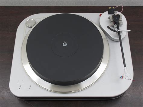 Spiral Groove Unveiled Its New SG1.2 Turntable