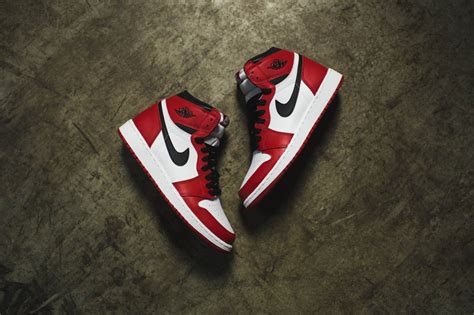 air jordan 1 retro high og chicago Archives - Air 23 - Air Jordan ...