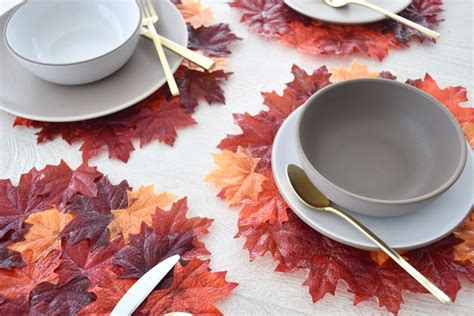 Easy DIY Thanksgiving Leaf Placemats • theStyleSafari