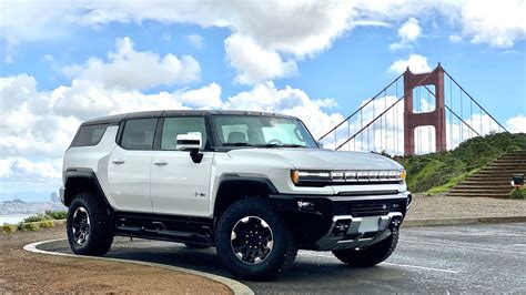 Review: 2024 GMC Hummer EV SUV shows off what can be