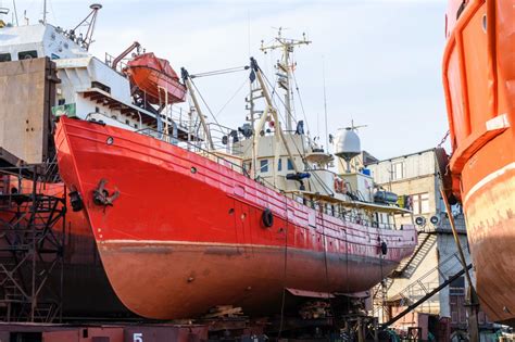 Cómo elegir el casco de un barco | Náutica Profesional