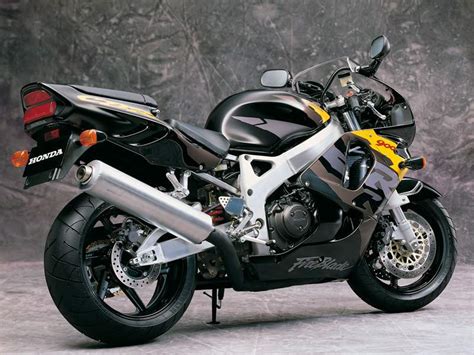 HONDA CBR 900RR Fireblade specs - 1996, 1997, 1998, 1999 - autoevolution