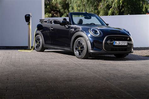 Mini Reveals all-electric MINI Cooper SE Convertible | MINI Electric Forum