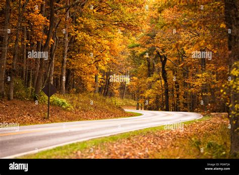 Fall colors along the Blue Ridge Parkway Stock Photo - Alamy