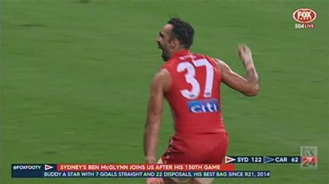 Goodes's war dance steals the show as the Swans beat Carlton - ABC News