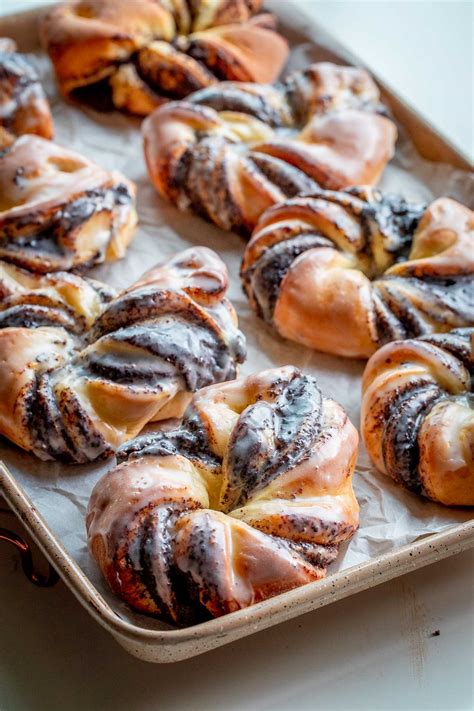 Sweet Buns with Poppy Seed Filling - Let the Baking Begin!