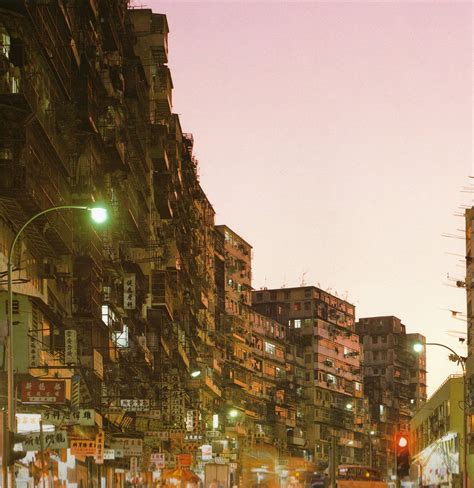 Kowloon Walled City, Hong Kong, China (demolished in 1993) - Hyperbolia ...