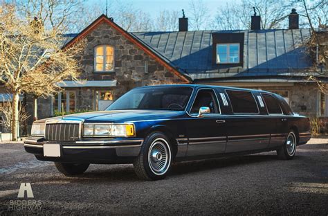 1992 Lincoln Town Car Limousine - Bidders Highway