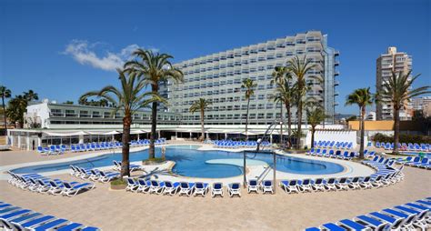 Samos Hotel in Magaluf, Majorca | Holidays from £223pp | loveholidays