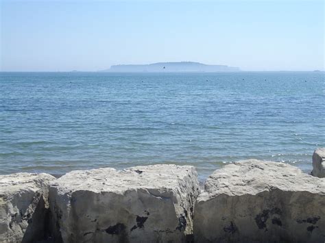 Bowleaze Cove - Photo "Portland from Bowleaze Cove" :: British Beaches