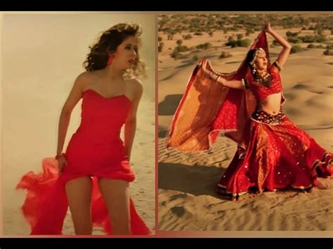 Urmila Matondkar’s Pretty Outfits From Her Film Rangeela - Boldsky.com