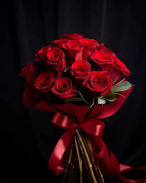 Classic 12 Red Roses Bouquet - Making Dream