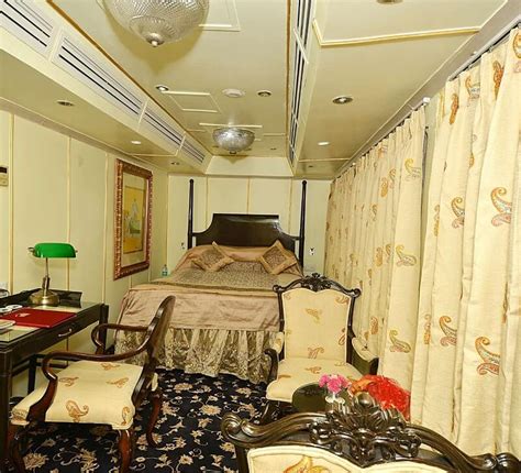 Palace on Wheels - Royal Luxury Train Travel