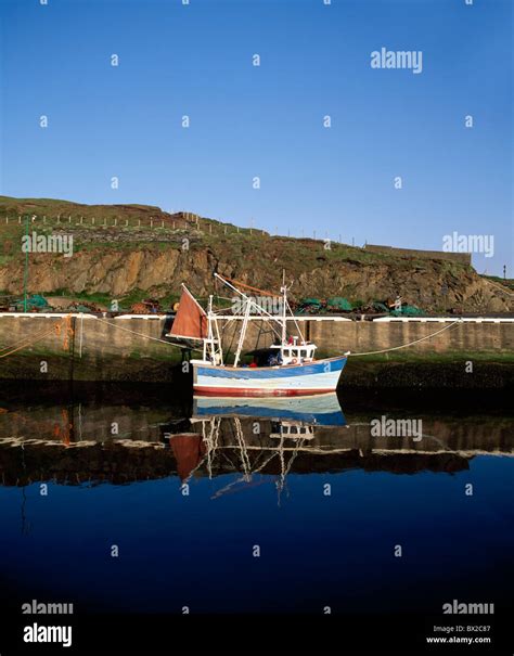 Peel Harbour, Isle Of Man Stock Photo - Alamy