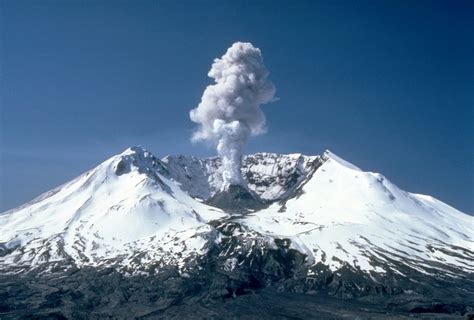 Then and Now: The Mount St. Helens Eruption, four decades later ...