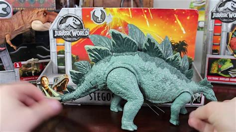 Mattel Jurassic World Fallen Kingdom Action Attack Stegosaurus Review ...