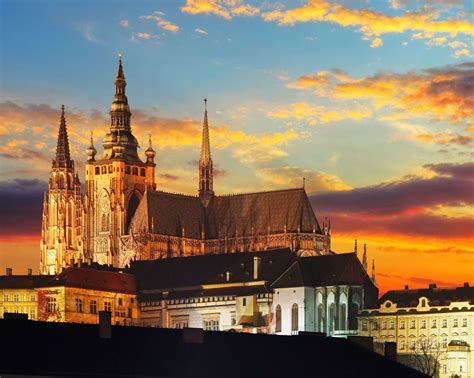 The Top 5 Sites You Need to See in Prague | Go Live It Blog