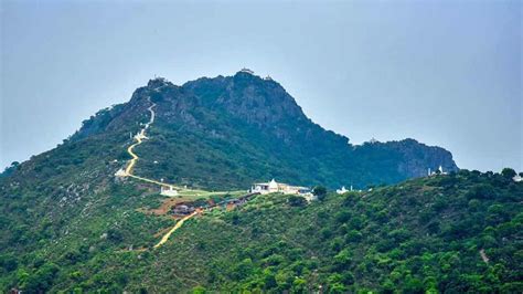 Parasnath Hill: A Majestic Pilgrimage and Natural Wonder