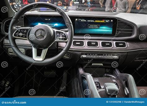 New 2020 Mercedes GLE 300d 4MATIC Car Interior Showcased at the Paris ...