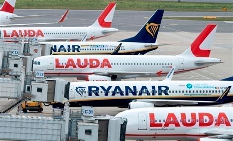 Ryanair Extends Airbus A320 Leases In Favour Of All Boeing Fleet ...