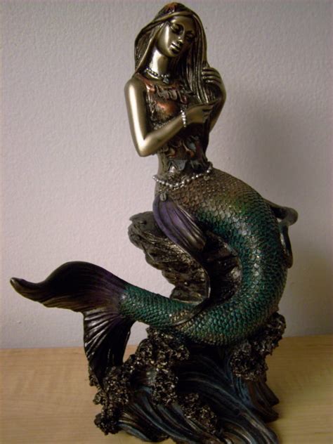 Mermaid figurine | Mermaid figurine, Mermaid pictures, Mermaid life