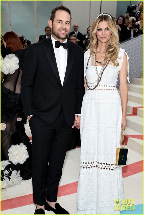 Brooklyn Decker & Andy Roddick Make Picture Perfect Couple at Met Gala ...