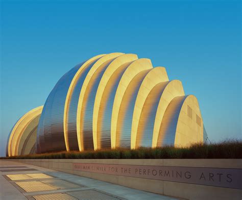 Gallery of Kauffman Center for the Performing Arts / Safdie Architects - 12