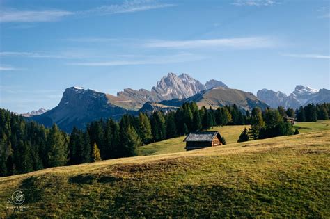 Easy Hike Across the Alpe di Siusi Plateau to Monte Pana