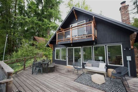 15 Cozy Cabins in Oregon You Can Rent - Go Wander Wild