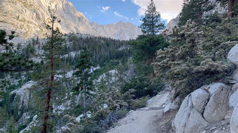 Lone Pine Lake Hike - HikingGuy.com