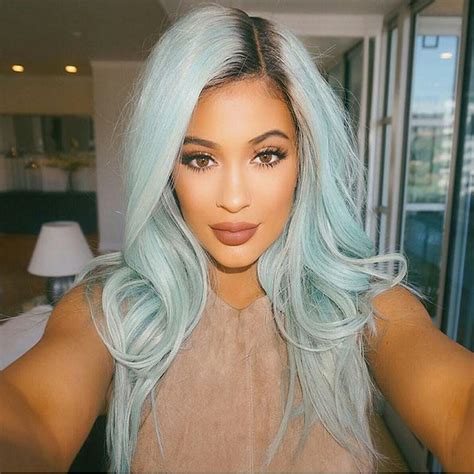 What Does Kylie Jenner’s Natural Hair Actually Look Like?