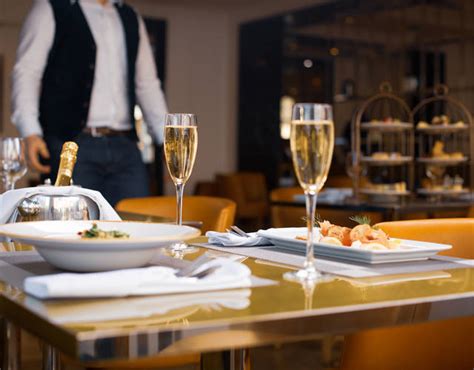 Luxury Dining in London | Blakemore Hyde Park 4-Star Hotel