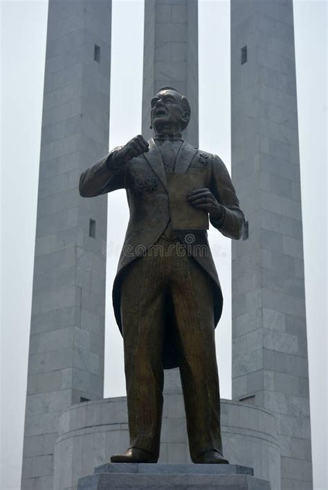 Manuel Quezon Statue at Quezon Memorial Circle in Quezon City ...