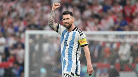 Lionel Messi World Cup goal record: Argentina star first player to ...