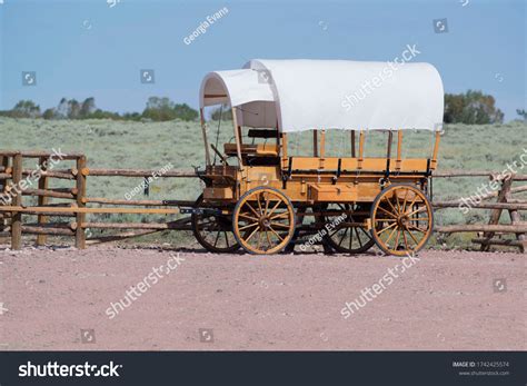 42 Prairie schooner Images, Stock Photos & Vectors | Shutterstock